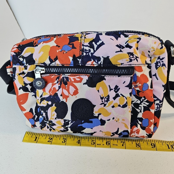Kipling Wes Floral Crossbody Bag In Splashy Posies - Picture 13 of 15